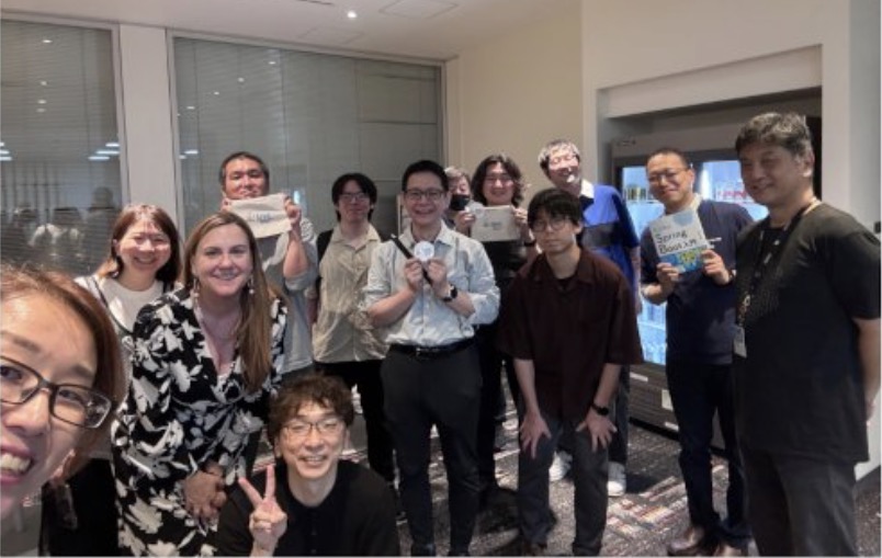 Heather VanCura with members of the Japan Java User Group